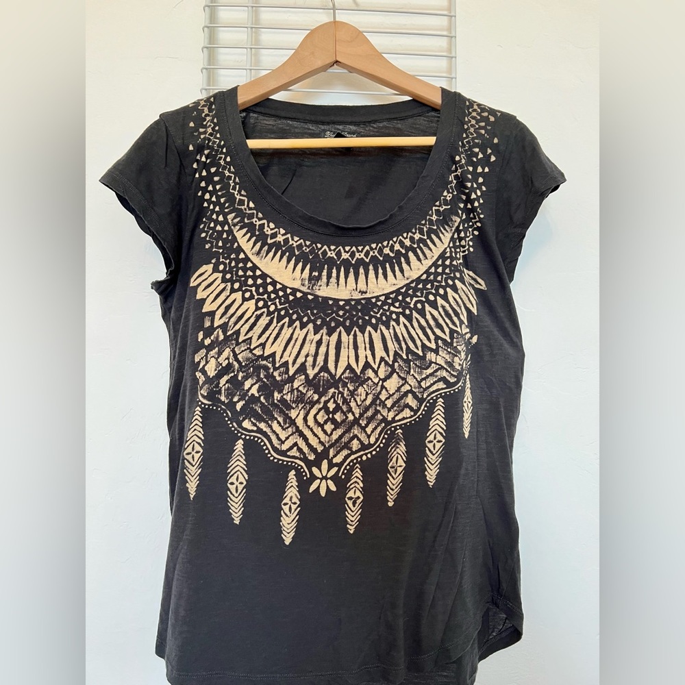 Lucky Brand distressed T-shirt size L.